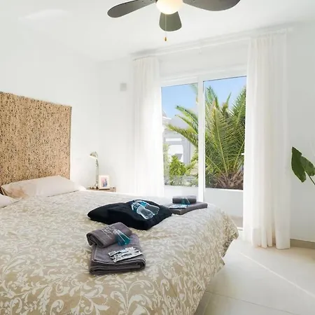 Luxurious A2 In A Quiet Complex With Pool 100m From The Sea