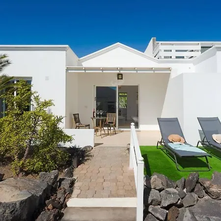 Luxurious A2 In A Quiet Complex With Pool 100m From The Sea Чарко-дель-Пало