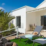 Luxurious A2 In A Quiet Complex With Pool 100m From The Sea شقة *