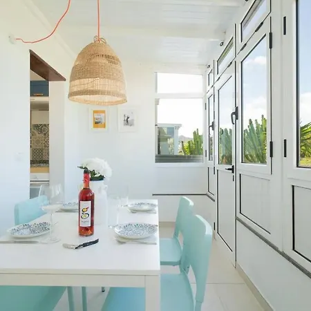 Daire Luxurious A2 In A Quiet Complex With Pool 100m From The Sea Charco del Palo