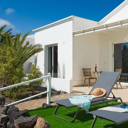Luxurious A2 In A Quiet Complex With Pool 100m From The Sea Daire *